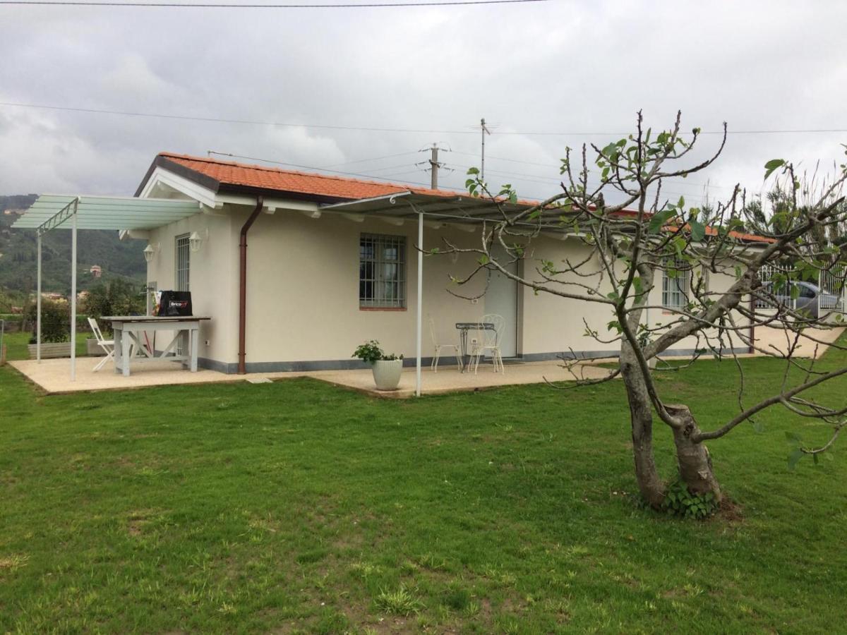 Rufus House Villa Mommio Exterior photo